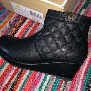 MK girls boot